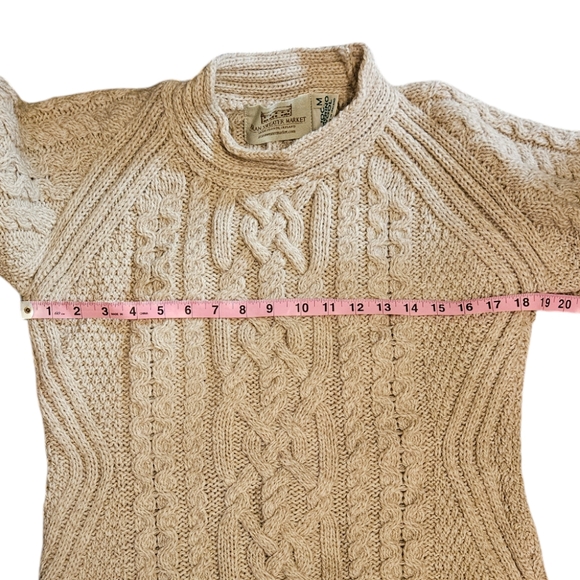 Real Irish Wool Sweater Aran Sweater Market Cable Knit Cozy Tunic Top Size M - Picture 8 of 9